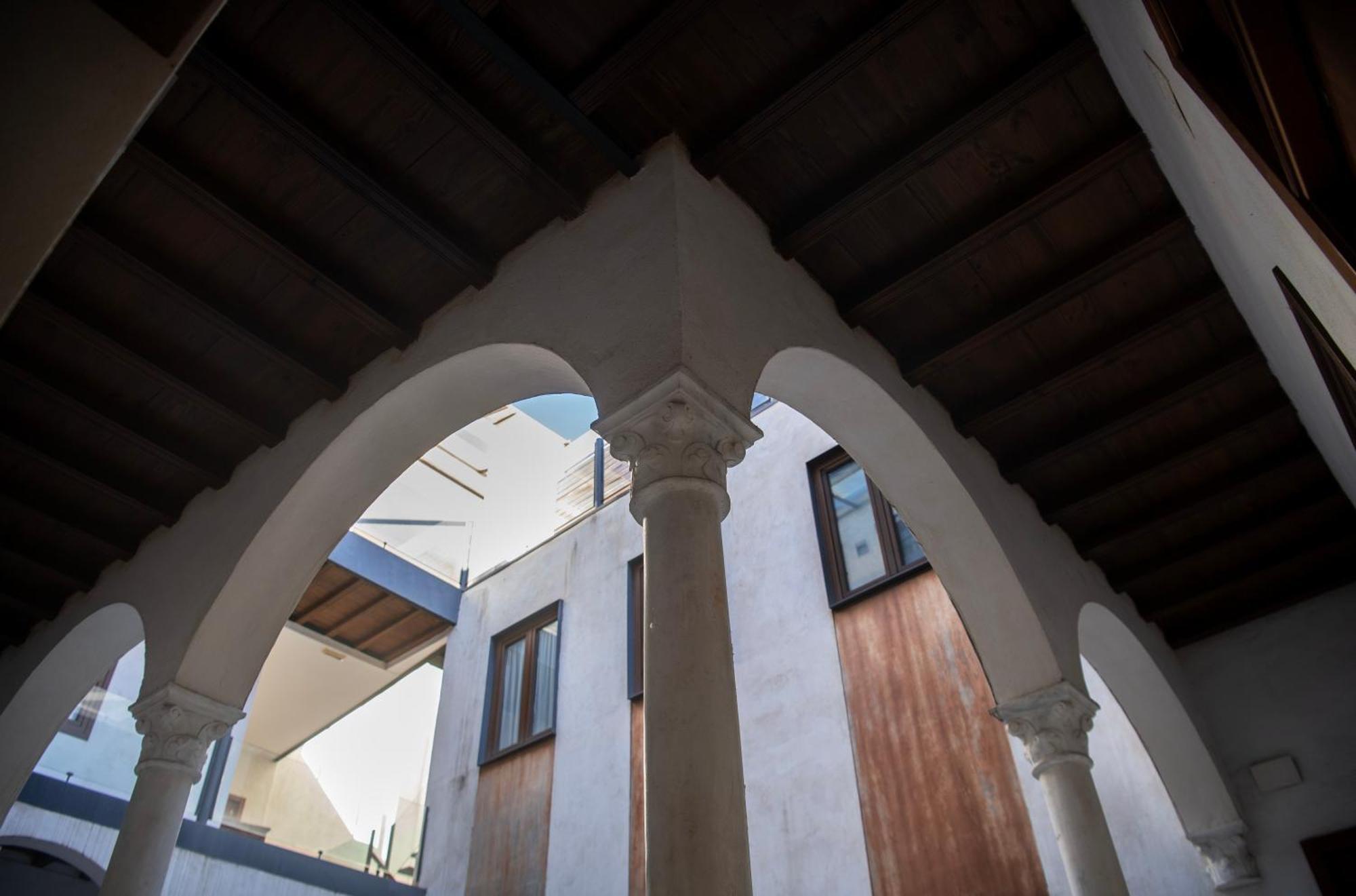 Casa Palacio Bustos Tavera إشبيلية المظهر الخارجي الصورة